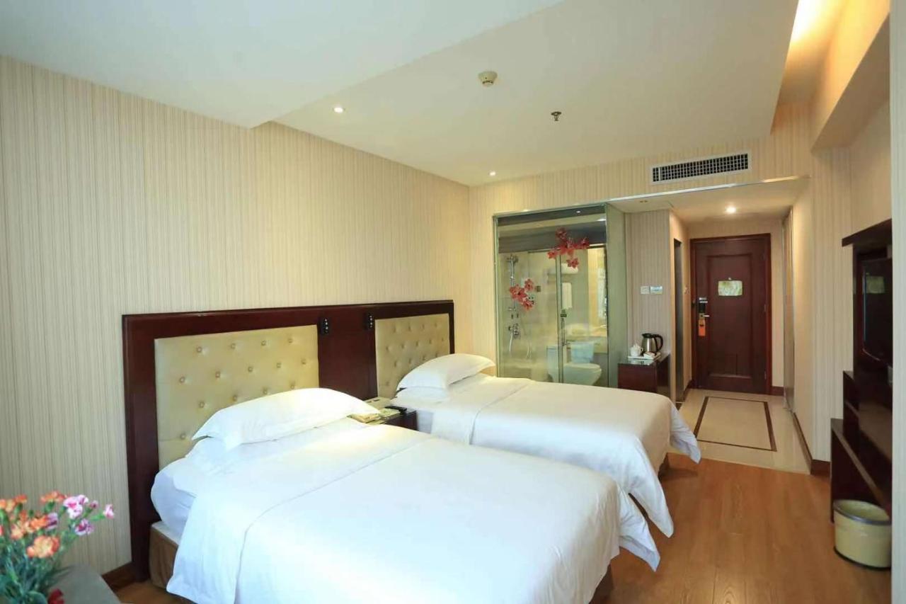Vienna Hotel In Pinghu Square Shenzhen Exterior photo