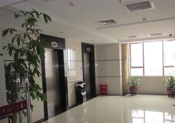 Vienna Hotel In Pinghu Square Shenzhen Exterior photo